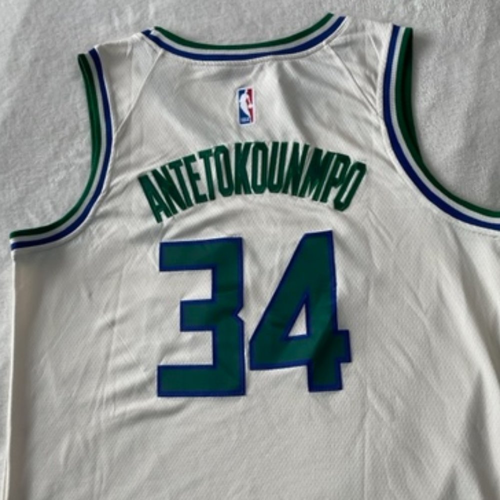 Milwaukee Bucks Giannis Antetokounmpo Nike Cream City Jersey